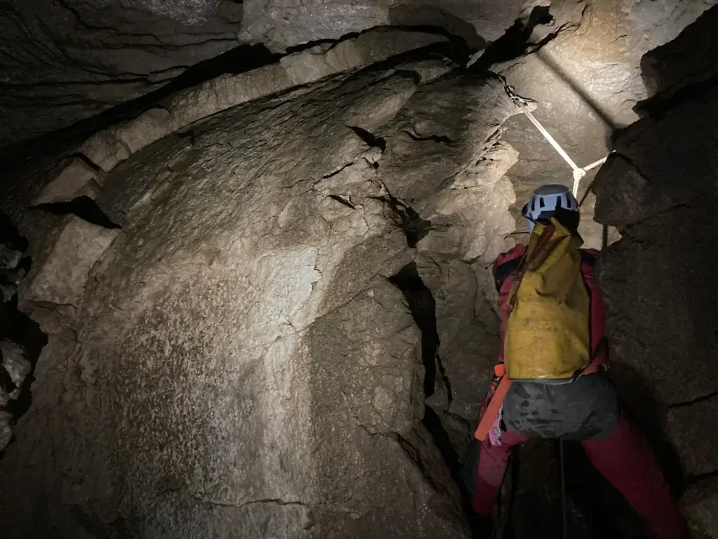 remontée dans le passage de la Charnière