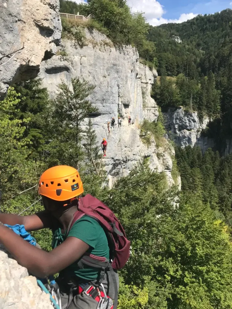 vue depuis l'arrivée du grand pont de singe de la via-ferrata des Echelles de la Mort de Charquemont - Doubs